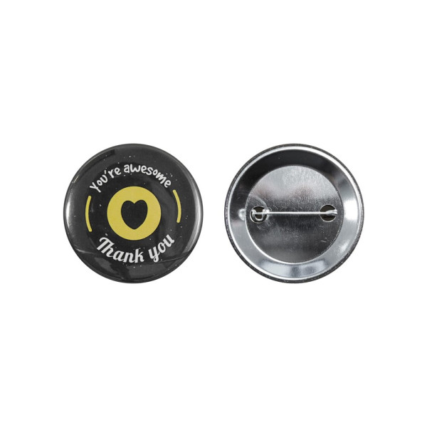 Metalen button 56mm met dubbel gezekerde speld
